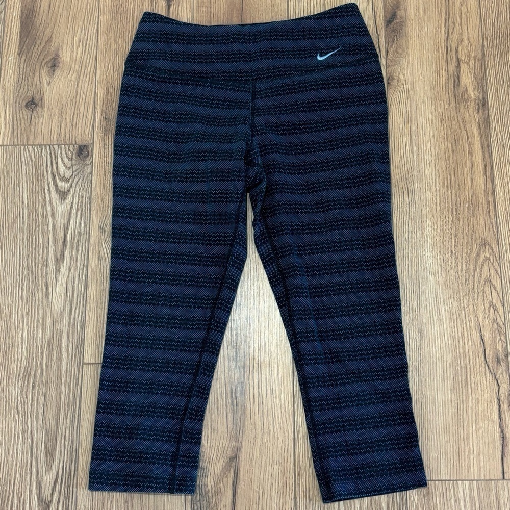 Nike Dri Fit Legend Cropped Leggings Blue Navy Zigzag Pattern Women's Small